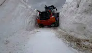 Rize yaylalarında karlar eriyor yollar yeniden açılıyor