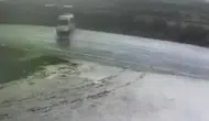 Malatya yolunda minibüsün takla attığı anlar kameraya yansıdı