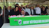 Hatay sele teslim oldu Bir can toprağa verildi, arama sürüyor