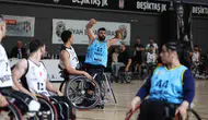 Fenerbahçe tekerlekli sandalye basketbolunda zirveye yerleşti