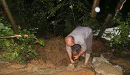 Artvin’de dere taştı sokaklar göle döndü