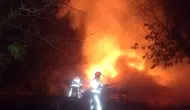 İnegöl’de gece yarısı çıkan yangın barakayı küle çevirdi