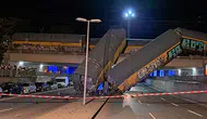 Münih'te tren kazası Vagonlar köprüden caddeye uçtu