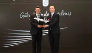 Uçak parçasından kredi kartı ürettiler