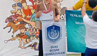 Sivaslı genç okçu Türkiye ikincisi oldu