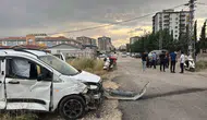 Adıyaman’da trafik kazası iki sürücüyü hastanelik etti