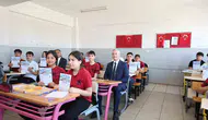 Şahinbey’de öğrencilere sınav öncesi ücretsiz destek seti dağıtıldı