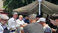 Düzce’de cuma namazı çıkışı aşure bereketi