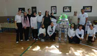Kilisli öğrenciler çöpe giden eşyaları sanat eserine dönüştürdü