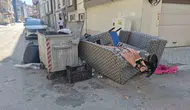 Eskişehir sokaklarında koltuk yığınları belediyeyi ve vatandaşı bezdirdi
