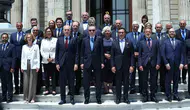 Erdoğan NATO zirvesi öncesi mesajı verdi Savunmada engeller kalkmalı