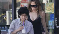 Jennifer Lopez’in kızı cinsiyet değiştirdi Yeni adı...
