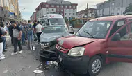Muratlı’da iki otomobil çarpıştı