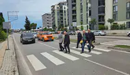 Samsun'da sürücüler durmuyor, mahalleli yaya geçidinde can güvenliği istiyor