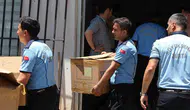 Antalya’da merdiven altı parfüm operasyonu