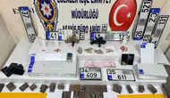 Esenler'de sahte plaka imalathanesine baskın