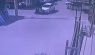 İzmit'te motosiklet kazası güvenlik kamerasına yansıdı