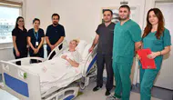 Alanya'da 12 kiloluk kitle operasyonu hastayı yeniden hayata döndürdü