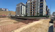 Bursa'da inşaat yanındaki istinat duvarı gürültüyle çöktü