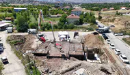 Malatya’da Başkan Er inşaat denetiminde beton dökümünü durdurdu