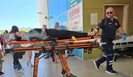 İnegöl'de otomobil yaya geçmeye çalışan iki kardeşe çarptı