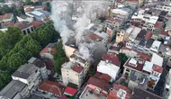 Fatih’te iş hanı yangını sabah saatlerinde paniğe yol açtı