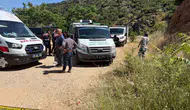 Isparta Eğirdir yolunda park halindeki araçta iki genç ölü bulundu