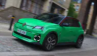 Renault ikonik modellerini yeni batarya ve motorla güncelliyor