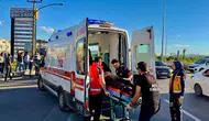 Afyonkarahisar’da tur otobüsüne çarpan otomobilin sürücüsü yaralandı