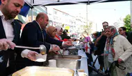 Eskişehir sokaklarında aşure bereketi