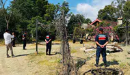 Kemer’de ruhsatsız bungalovlara jandarma desteğiyle yıkım