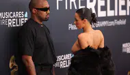 Kanye West eşi Bianca Censori için sınırları yine zorladı