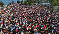 İzmir’de milli maç heyecanı meydanlara taşınıyor