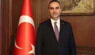 Bakan Kacır Paris'te teknoloji yatırımları için çağrı yaptı