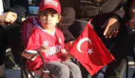 Eskişehirliler 24 yıl sonra milli maçı sokakta izledi