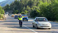Isparta-Antalya yolunda bayram dönüşü jandarma alarmda