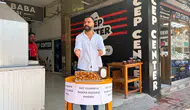 Osmaniyeli esnaftan Aziz Yıldırım için sürpriz kutlama