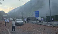 Maçka yolunda kiremit yüklü tır alevler içinde kaldı