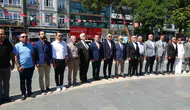 Samsunspor 61 yaşını Atatürk Anıtı önünde kutladı