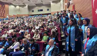 Kayseri Üniversitesi mezuniyetinde dikkat çeken sadakat yemini