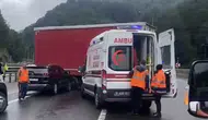 Bolu Dağı geçişinde tırdan kopan dorse trafiği birbirine kattı