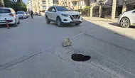Eskişehir'de asfalt çöktü sürücüler tehlikeyle burun buruna geldi
