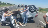 Muratlı yolunda iki otomobil çarpıştı