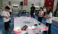 Bolulu öğrencilerin robotları hünerlerini sergiledi