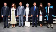 Malatya Turgut Özal Üniversitesi ilk doktorlarını uğurladı