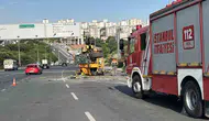 Küçükçekmece'de feci kaza İş makinesi sürücünün üzerine devrildi