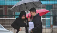 Çorumda LGS maratonu başladı aileler yağmura rağmen kapıda bekliyor