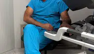 Türk cerrah dünya tıp devlerinin önünde ameliyat masasına yatıyor