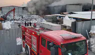 Eskişehir’de geri dönüşüm tesisini küle çeviren yangın söndürüldü