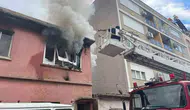 Antalya Muratpaşa'da bir ev alevlere teslim oldu